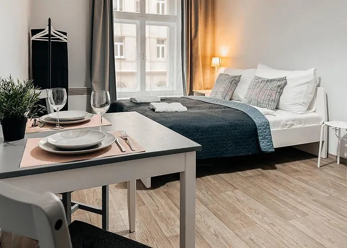 Elso Apartments