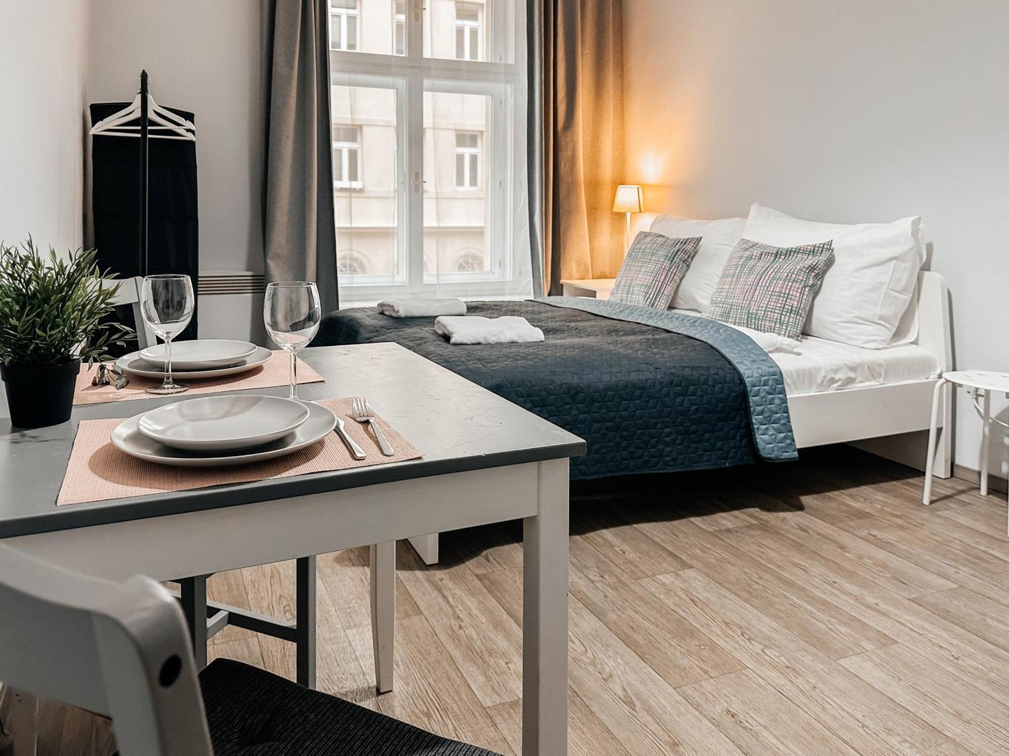 Elso Apartmán